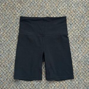 Athleta Ultra High Rise Elation 7” Short